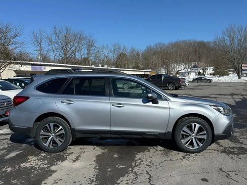Used 2019 Subaru Outback 2.5i Limited image 5