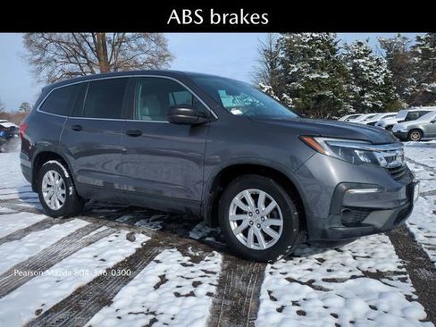Used 2019 Honda Pilot LX image 2