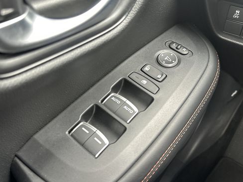 Certified 2024 Honda HR-V Sport image 27