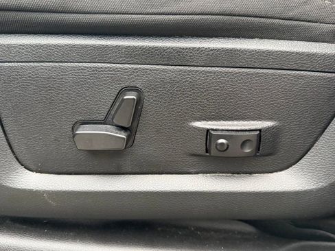 Certified 2024 RAM 3500 Big Horn image 24