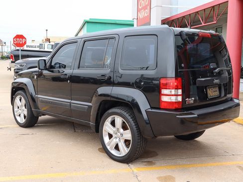 Used 2012 Jeep Liberty Sport AWD/4WD image 6