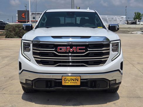 Certified 2024 GMC Sierra 1500 SLT RWD image 2