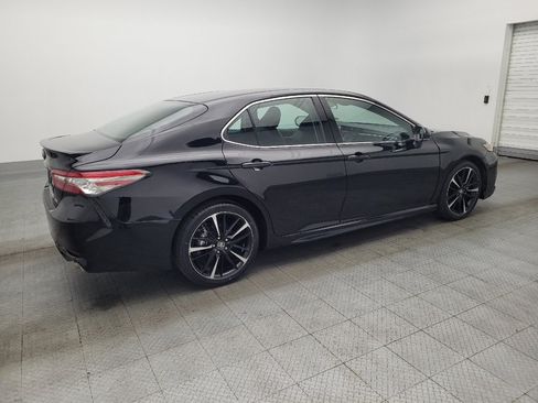 Used 2018 Toyota Camry XSE image 10