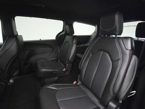New 2027 Chrysler Pacifica LX FWD image 34