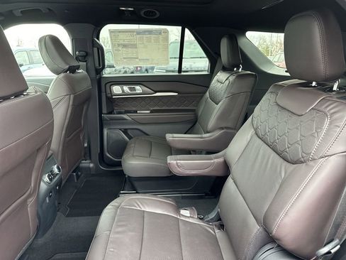 New 2025 Ford Explorer Platinum w/ LUX Leather Package image 24
