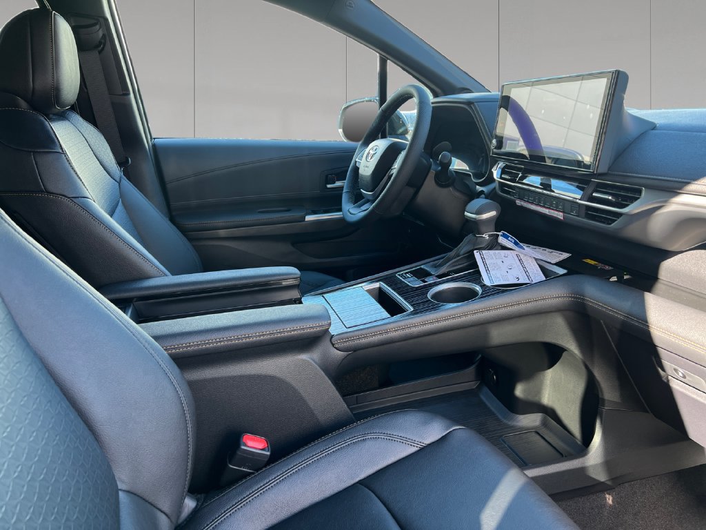 New 2026 Toyota Sienna XLE Woodland Edition AWD/4WD image 18