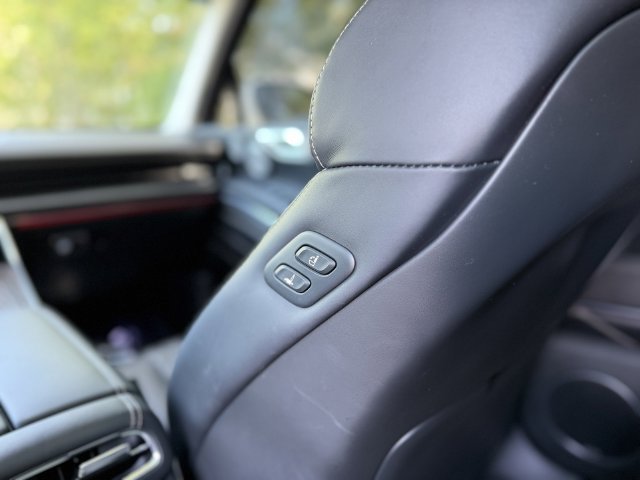 Used 2023 Genesis GV80 3.5T AWD/4WD image 31