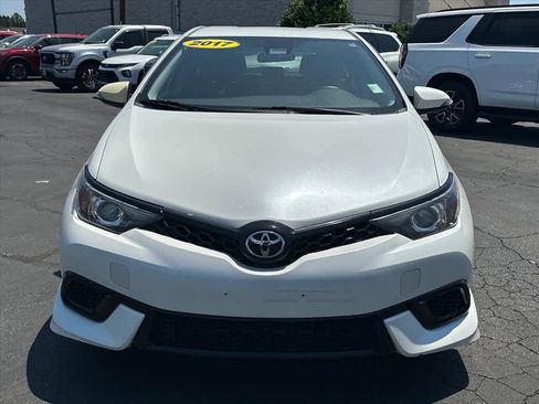 Used 2017 Toyota Corolla iM FWD image 8
