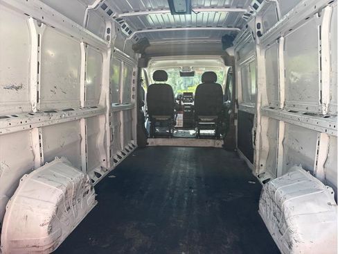 Used 2025 RAM ProMaster 2500 w/ Convenience Group FWD image 16