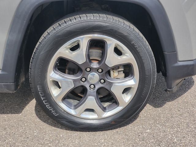Used 2020 Jeep Compass Limited FWD image 31