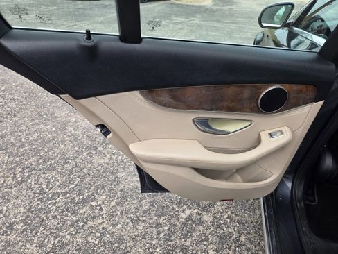 Used 2016 Mercedes-Benz C 300 Sedan image 12