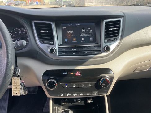 Used 2018 Hyundai Tucson SEL image 20