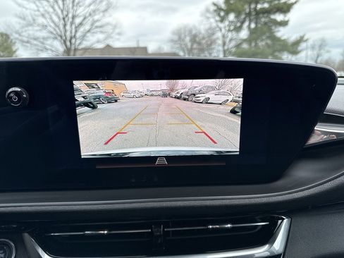 Used 2024 Buick Envista Sport Touring image 17