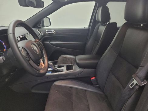 Used 2020 Jeep Grand Cherokee Altitude AWD/4WD image 17
