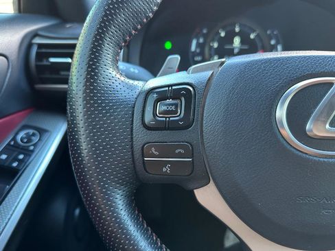 Used 2019 Lexus IS 300 AWD image 11