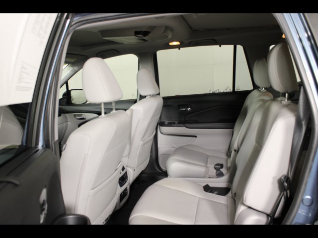 Used 2021 Honda Pilot Elite image 20