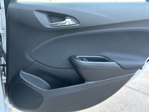 Used 2018 Chevrolet Cruze LT image 28