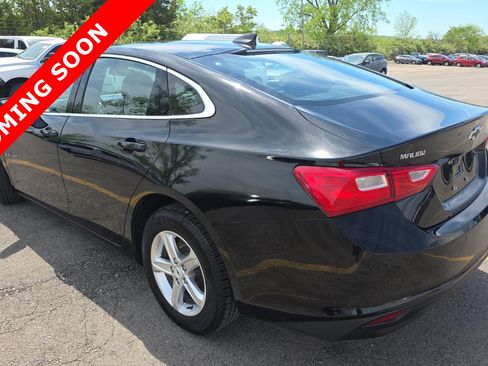 Used 2022 Chevrolet Malibu LS FWD image 5