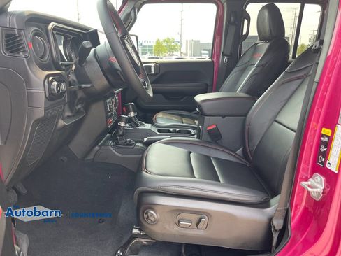 Used 2024 Jeep Wrangler Unlimited Rubicon w/ Technology Group AWD/4WD image 9