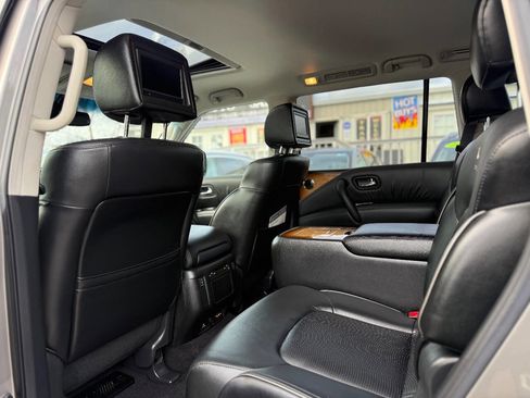 Used 2012 INFINITI QX56 4WD w/ Theater Pkg image 17