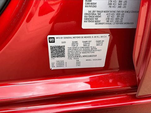 Used 2024 Chevrolet Silverado 1500 RST w/ Convenience Package II AWD/4WD image 34