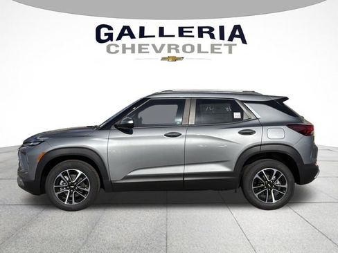 New 2026 Chevrolet TrailBlazer LT w/ Driver Confidence Package FWD image 4