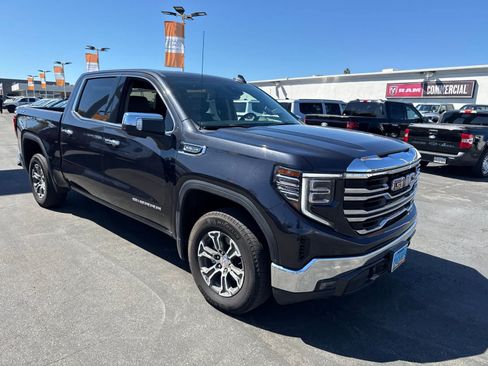 Used 2025 GMC Sierra 1500 SLT AWD/4WD image 8