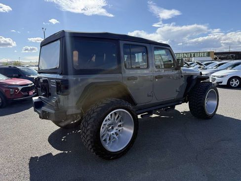 Used 2018 Jeep Wrangler Unlimited Sport AWD/4WD image 6