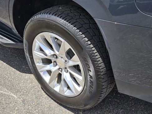 Used 2021 Chevrolet Tahoe Premier w/ Premium Package image 7