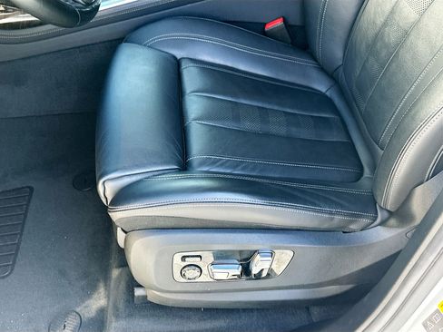 Used 2020 BMW X7 xDrive40i w/ Premium Package image 19