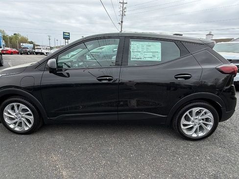 New 2027 Chevrolet Bolt LT image 8