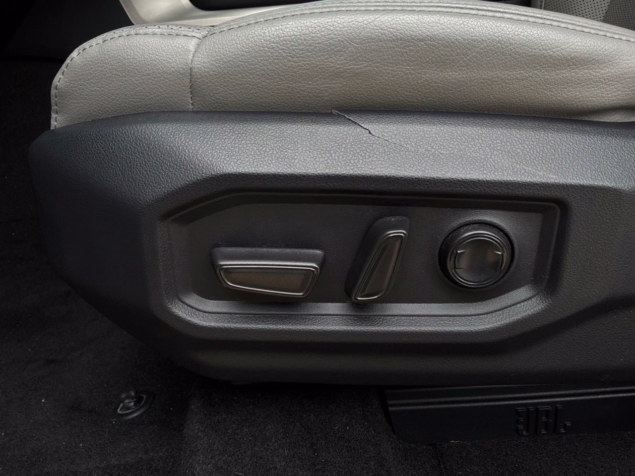 Used 2024 Toyota Tundra Limited AWD/4WD image 13