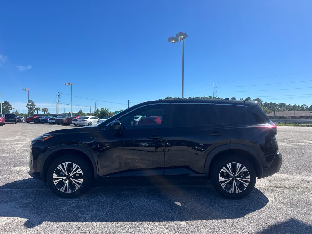 Used 2023 Nissan Rogue SV FWD image 6