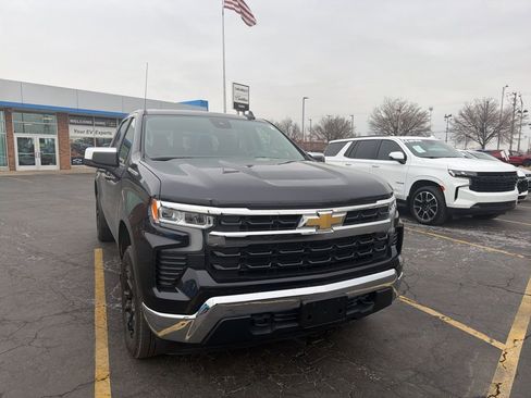 Used 2022 Chevrolet Silverado 1500 LT image 7