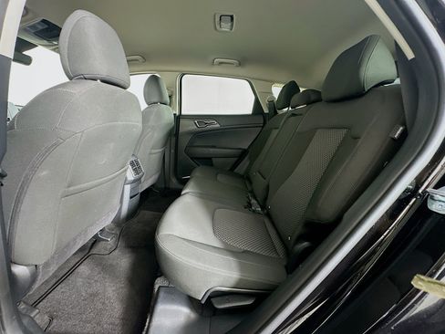Used 2025 Kia Sportage LX AWD/4WD image 27