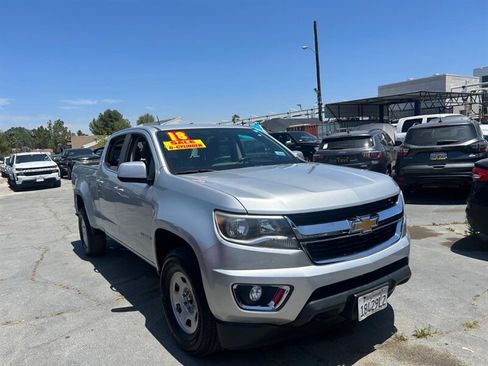 Used 2018 Chevrolet Colorado W/T w/ WT Convenience Package RWD image 4