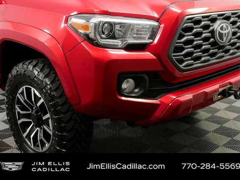 Used 2020 Toyota Tacoma TRD Sport image 34