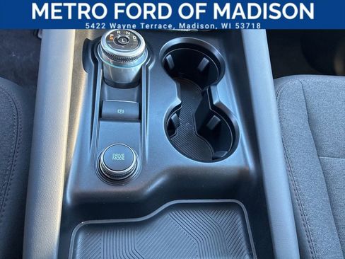 Used 2025 Ford Explorer Active image 17