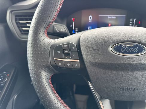 Certified 2024 Ford Escape ST-Line w/ Tech Pack #1 AWD/4WD image 28