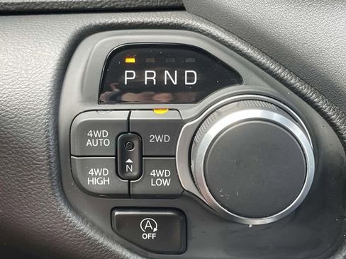 New 2025 RAM 1500 Big Horn AWD/4WD image 17