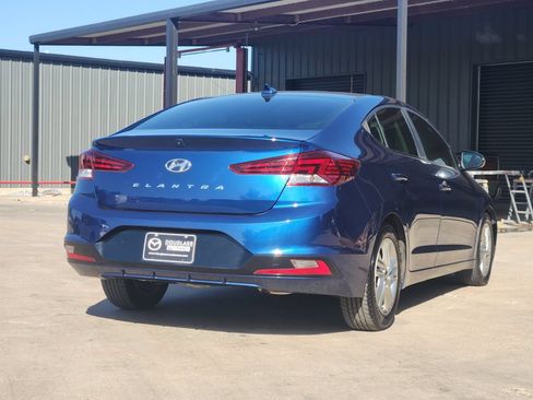 Used 2019 Hyundai Elantra Value Edition FWD image 4
