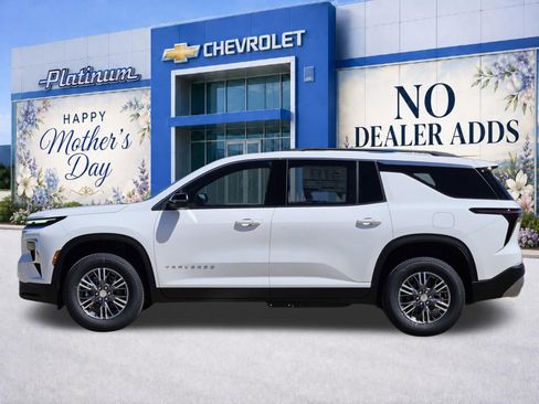 New 2026 Chevrolet Traverse LT FWD image 3