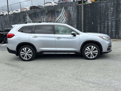 Used 2022 Subaru Ascent Touring w/ Popular Package #2A AWD/4WD image 2