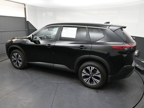 Used 2023 Nissan Rogue SV FWD image 18