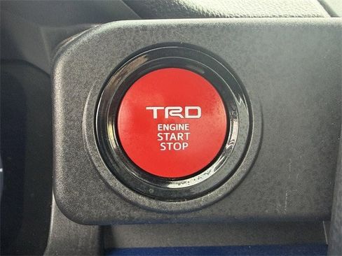 Used 2024 Toyota Tacoma TRD Sport image 28
