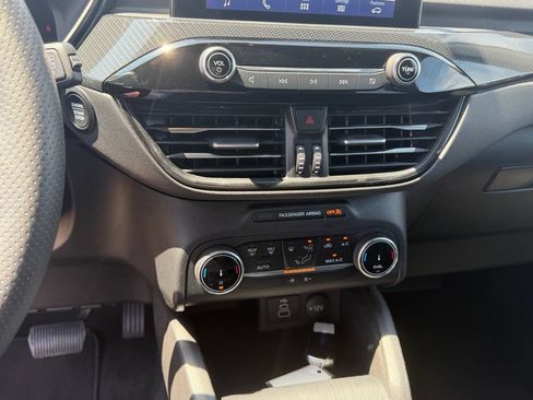 Used 2025 Ford Escape ST-Line FWD image 23