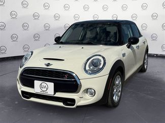 Used 2015 MINI Cooper S image 1