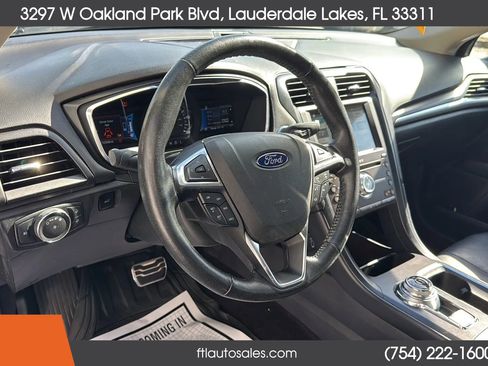 Used 2017 Ford Fusion Titanium image 39