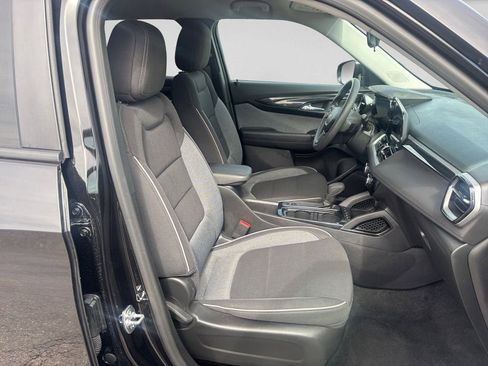 Used 2025 Chevrolet TrailBlazer LT image 15