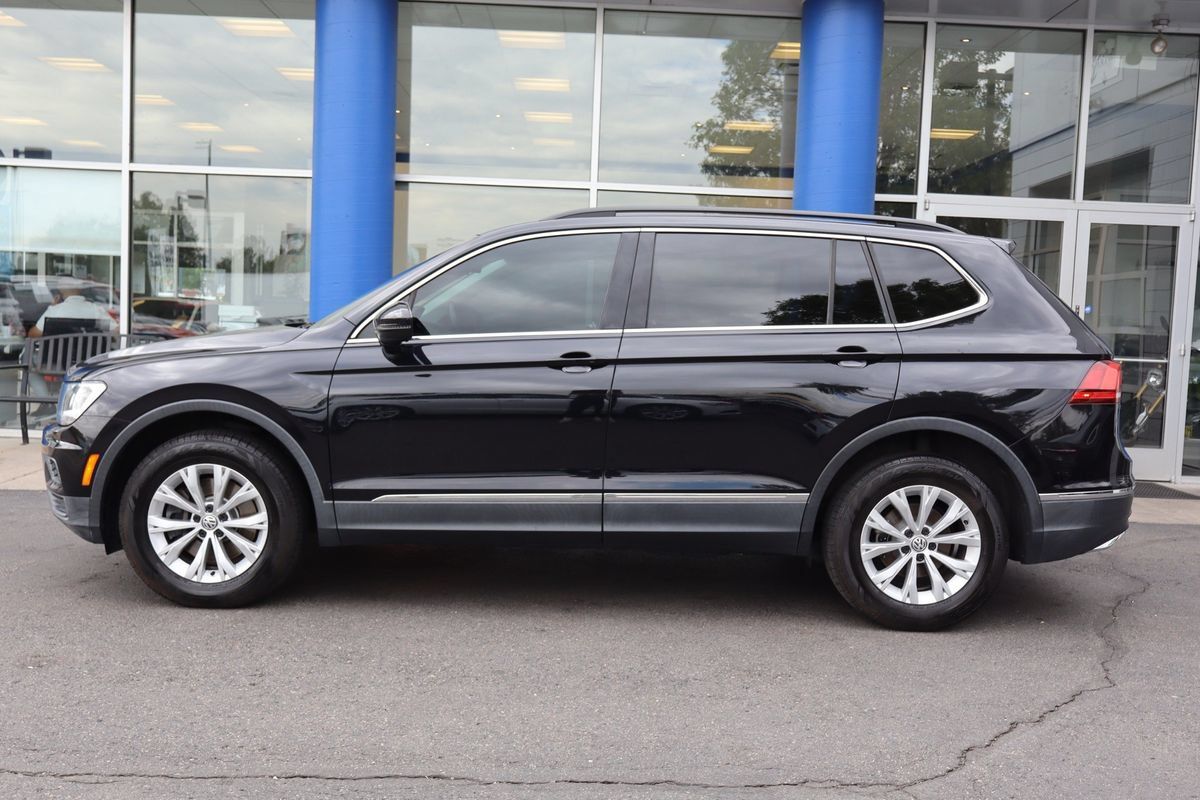 Used 2018 Volkswagen Tiguan SE AWD/4WD image 2